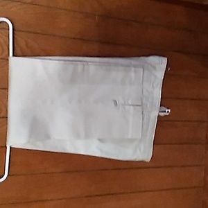 Chadwicks size 6, 97% white cotton slacks.